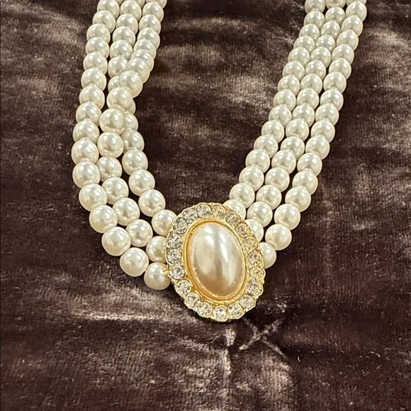 Three-Strand Faux White Pearl Necklace with Gold Rhinestone Oval Clasp - Picture 1 of 8